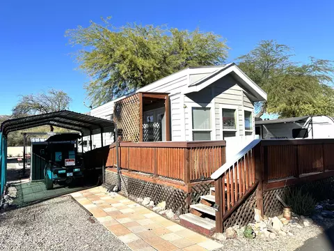 33900 S Old Black Canyon Hwy #13, Black Canyon City, AZ 85324
