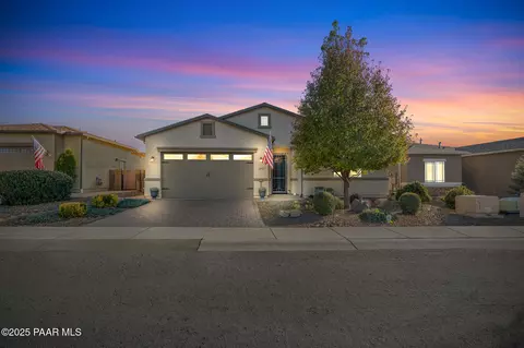 12721 E De La Cruz St, Dewey, AZ 86327