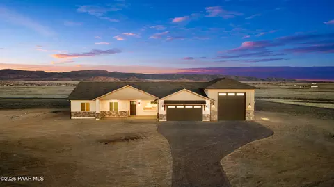8355 N Barnes St, Prescott Valley, AZ 86315