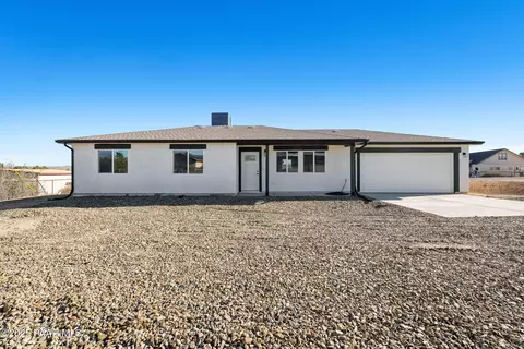 20670 E Wagon Way, Mayer, AZ 86333 photo 2
