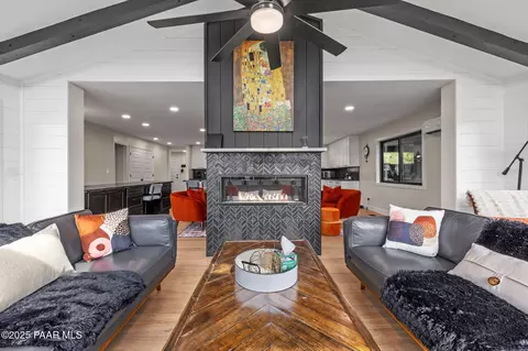253 S Willow St, Prescott, AZ 86303