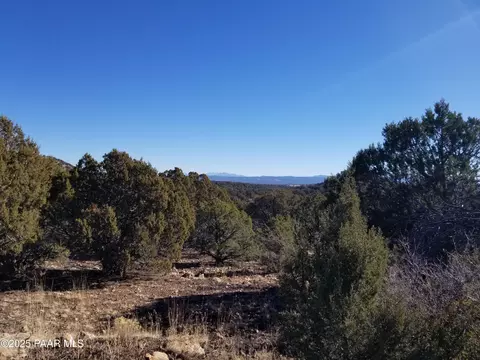 1649 N Murdo Way, Ash Fork, AZ 86046