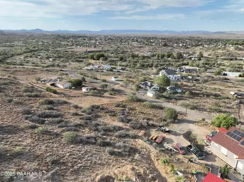 20417 E Foothill Dr, Mayer, AZ 86333 photo 2