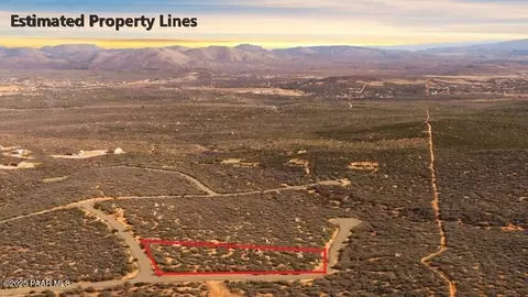 402 E Raider Way # D, Dewey-humboldt, AZ 86327