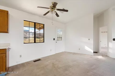 Living - 20056 E Tonelea Trl, Mayer, AZ 86333 photo 1 of 5