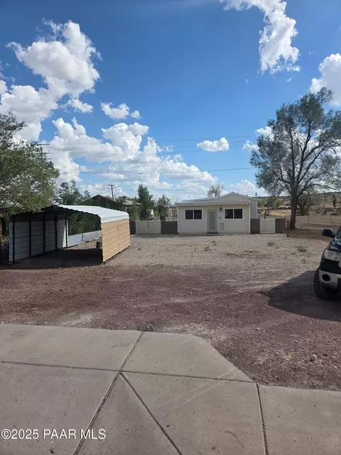 22205 W Old Highway 66 Rd, Seligman, AZ 86337