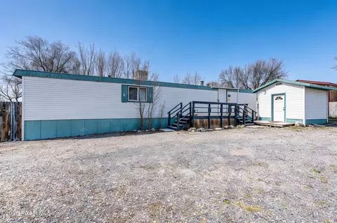 349 S Road 1 W #B9, Chino Valley, AZ 86323