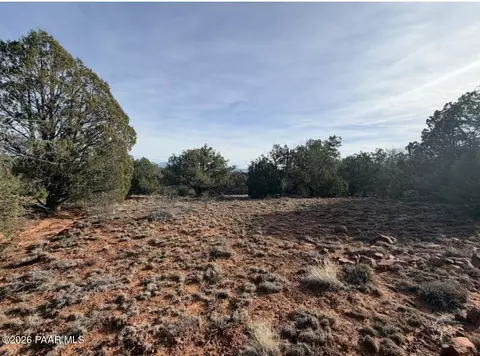 66 Howling Wolf Rd # B, Ash Fork, AZ 86320 photo 4