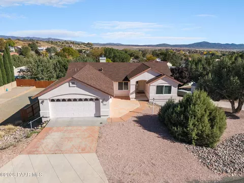 1357 N Rustlers Roost, Dewey, AZ 86327