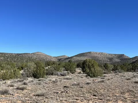 298 Quartz Hill Rd, Ash Fork, AZ 86320 photo 3