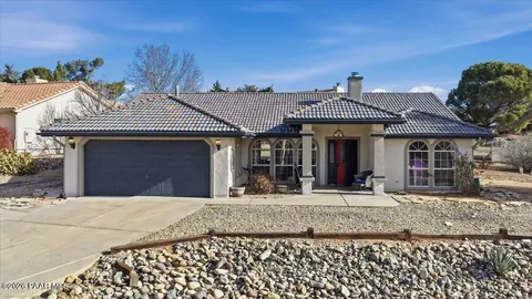 929 N Latigo Ln, Dewey, AZ 86327