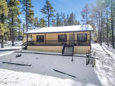 7446 E Knighthood Ln, Williams, AZ 86046