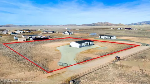 7420 E Bunkhouse Rd, Prescott Valley, AZ 86315
