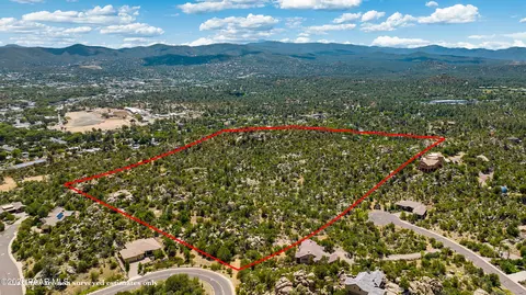 1321 Gifford Dr, Prescott, AZ 86305