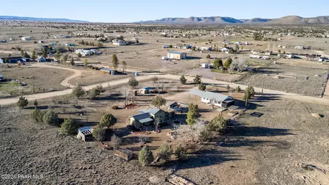 View/Area - 685 W Iris Rd, Paulden, AZ 86334 photo 3 of 6