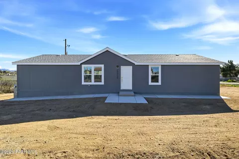 20365 N Cedar Canyon Dr, Mayer, AZ 86333