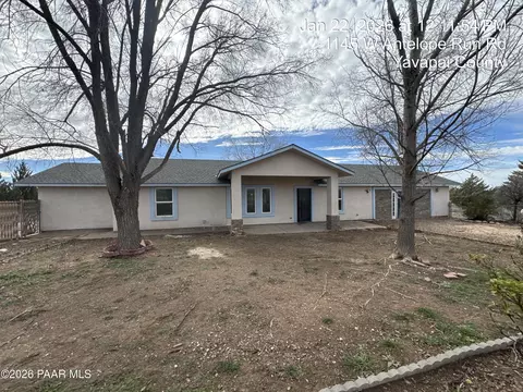 1145 W Antelope Run Rd, Paulden, AZ 86334