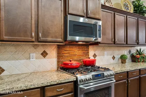 Kitchen - 12951 E Ramos St, Dewey, AZ 86327 photo 5 of 7