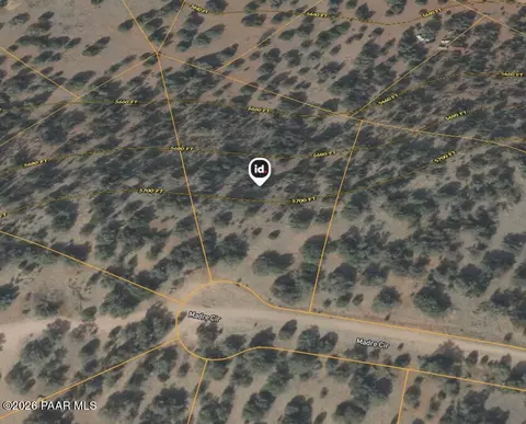 55462 N Madre Cir, Seligman, AZ 86337