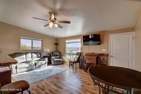20921 E Sky View Ln, Mayer, AZ 86333 photo 3