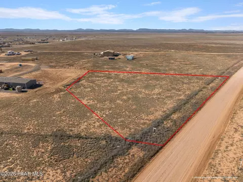 139 Big Chino Rd, Paulden, AZ 86334