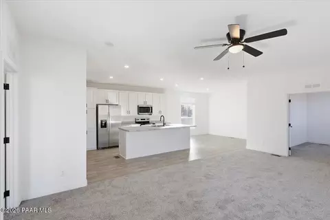 1477 E Whirlpool Dr, Paulden, AZ 86334 photo 3