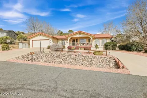 10812 E Buckboard Trl, Dewey, AZ 86327