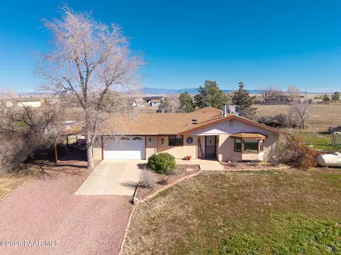 1625 S Robin Ln, Chino Valley, AZ 86323