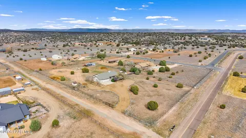 View/Area - 1680 E Verde Ranch Rd, Paulden, AZ 86334 photo 2 of 10