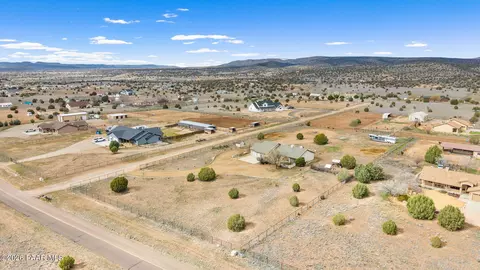 View/Area - 1680 E Verde Ranch Rd, Paulden, AZ 86334 photo 4 of 10