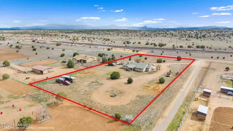 View/Area - 1680 E Verde Ranch Rd, Paulden, AZ 86334 photo 5 of 10