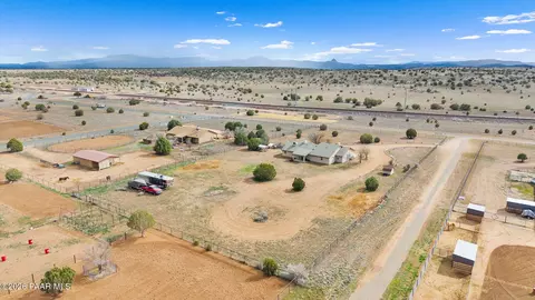 View/Area - 1680 E Verde Ranch Rd, Paulden, AZ 86334 photo 6 of 10