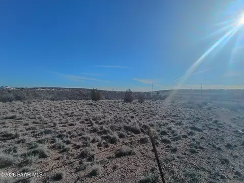 24771 N Rj Way, Paulden, AZ 86334