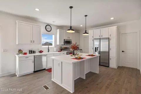 1547 E Whirlpool Dr, Paulden, AZ 86334 photo 4