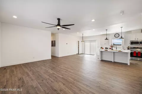 1547 E Whirlpool Dr, Paulden, AZ 86334 photo 2