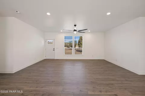 1547 E Whirlpool Dr, Paulden, AZ 86334 photo 3