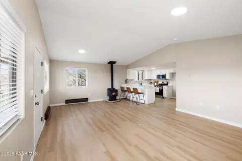 20102 E Antelope Rd, Mayer, AZ 86333 photo 8
