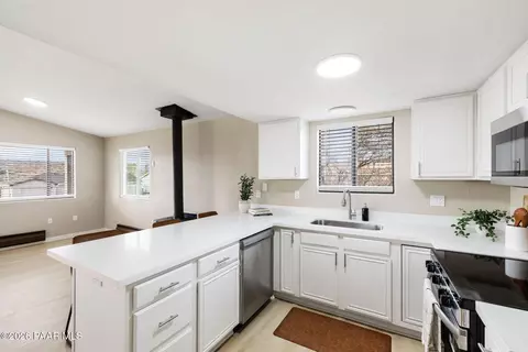 20102 E Antelope Rd, Mayer, AZ 86333 photo 10