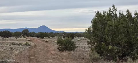 214 Juniper Woods # B, Ash Fork, AZ 86320 photo 7