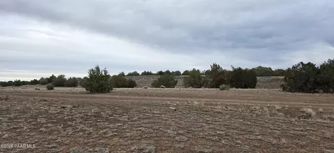 214 Juniper Woods # B, Ash Fork, AZ 86320 photo 4