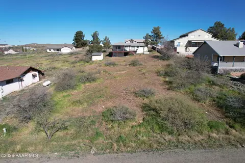 17658 E Jackrabbit Rd, Mayer, AZ 86333