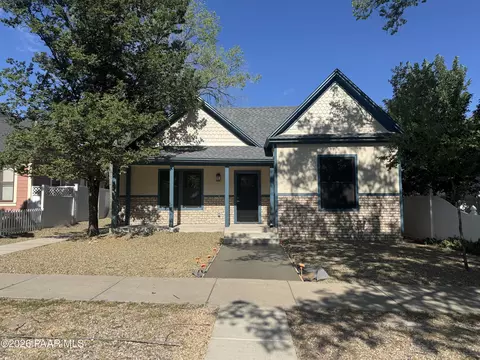 324 N Mount Vernon Ave, Prescott, AZ 86301