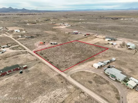 26930 N Dark Sky Dr, Paulden, AZ 86334
