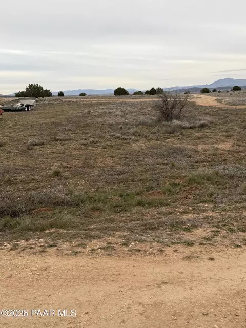 317 E Ahonen Rd, Paulden, AZ 86334 photo 7