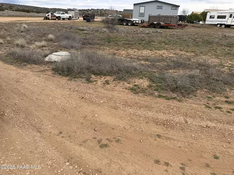 317 E Ahonen Rd, Paulden, AZ 86334 photo 9