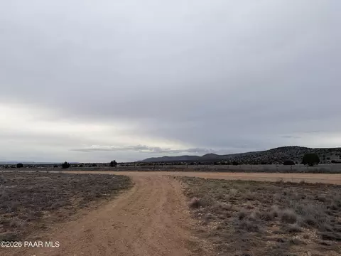 317 E Ahonen Rd, Paulden, AZ 86334 photo 11
