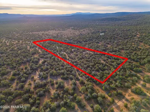 39500 N Kimlee Rd, Ash Fork, AZ 86320 photo 3