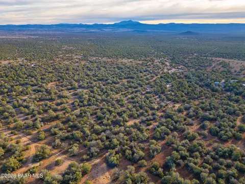 39500 N Kimlee Rd, Ash Fork, AZ 86320 photo 7