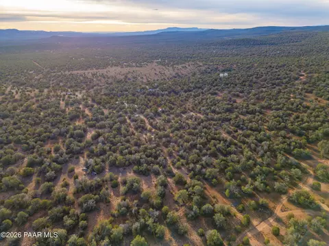 39500 N Kimlee Rd, Ash Fork, AZ 86320 photo 9