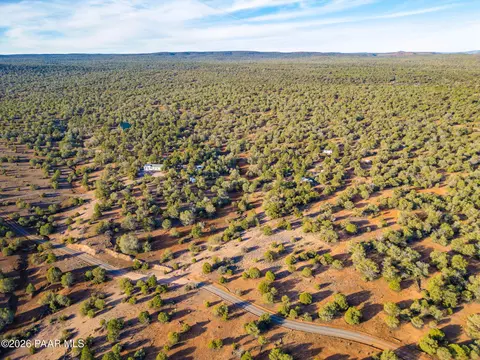 39500 N Kimlee Rd, Ash Fork, AZ 86320 photo 14